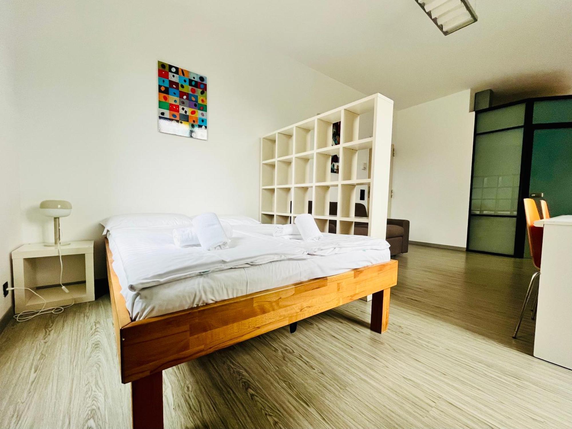 Guesthouse University By Lr - Self Check In Lugano Exterior foto